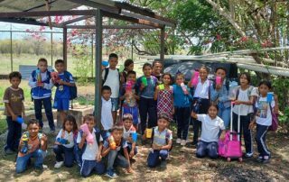 Children at Mata de Caña
